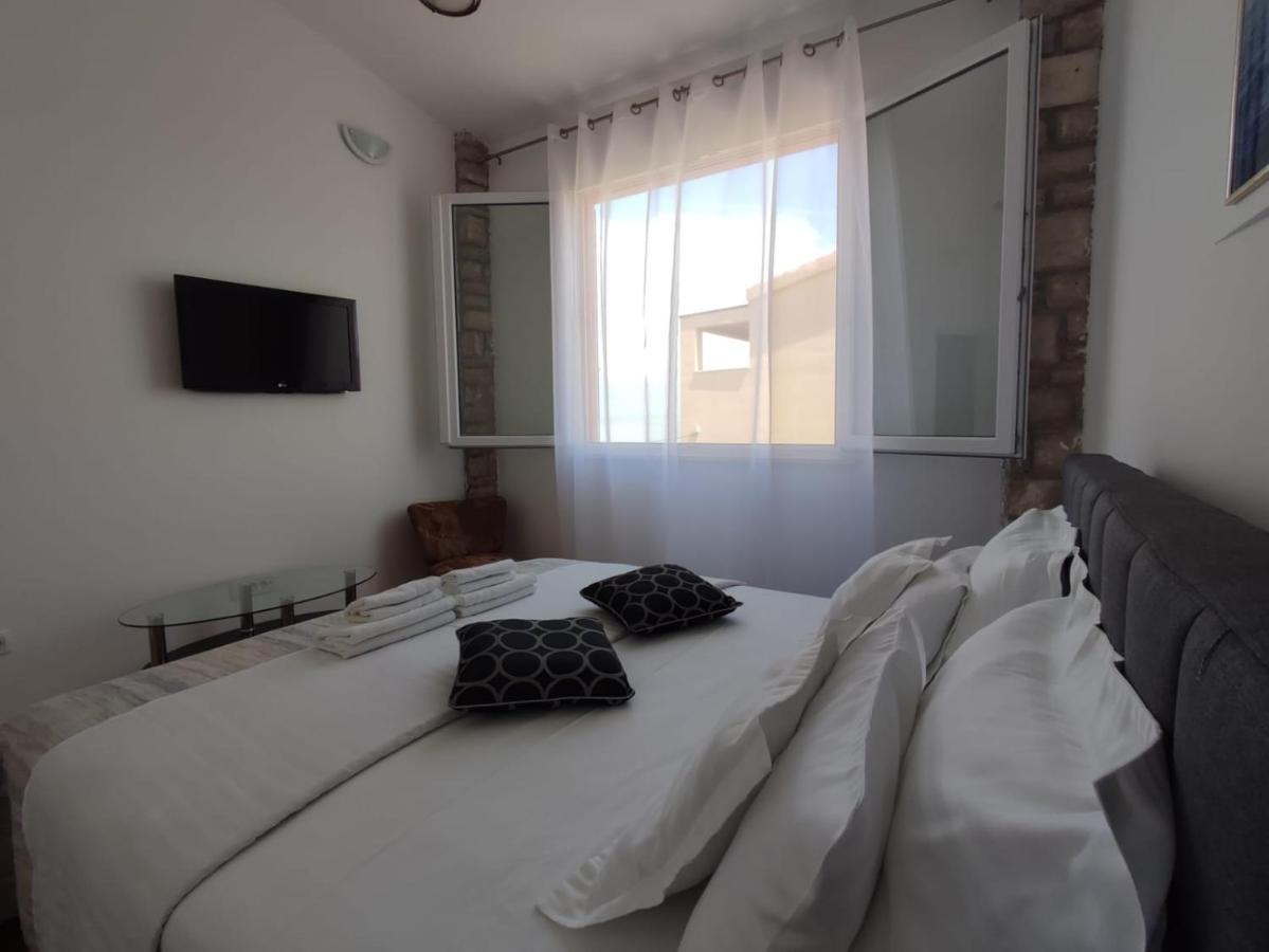 Apartment Sandrica ストモルスカ エクステリア 写真